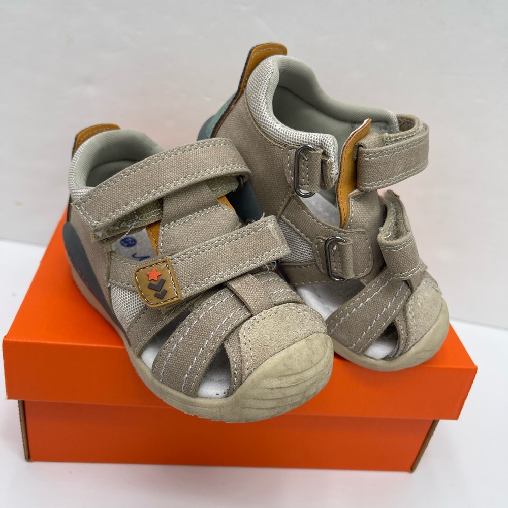 Kids Tan and Gray Sandals - Picture 9 of 16